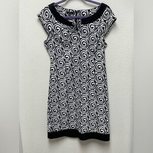 GNW Women’s Size 10 Black and White Swirl Pattern MIDI Dress